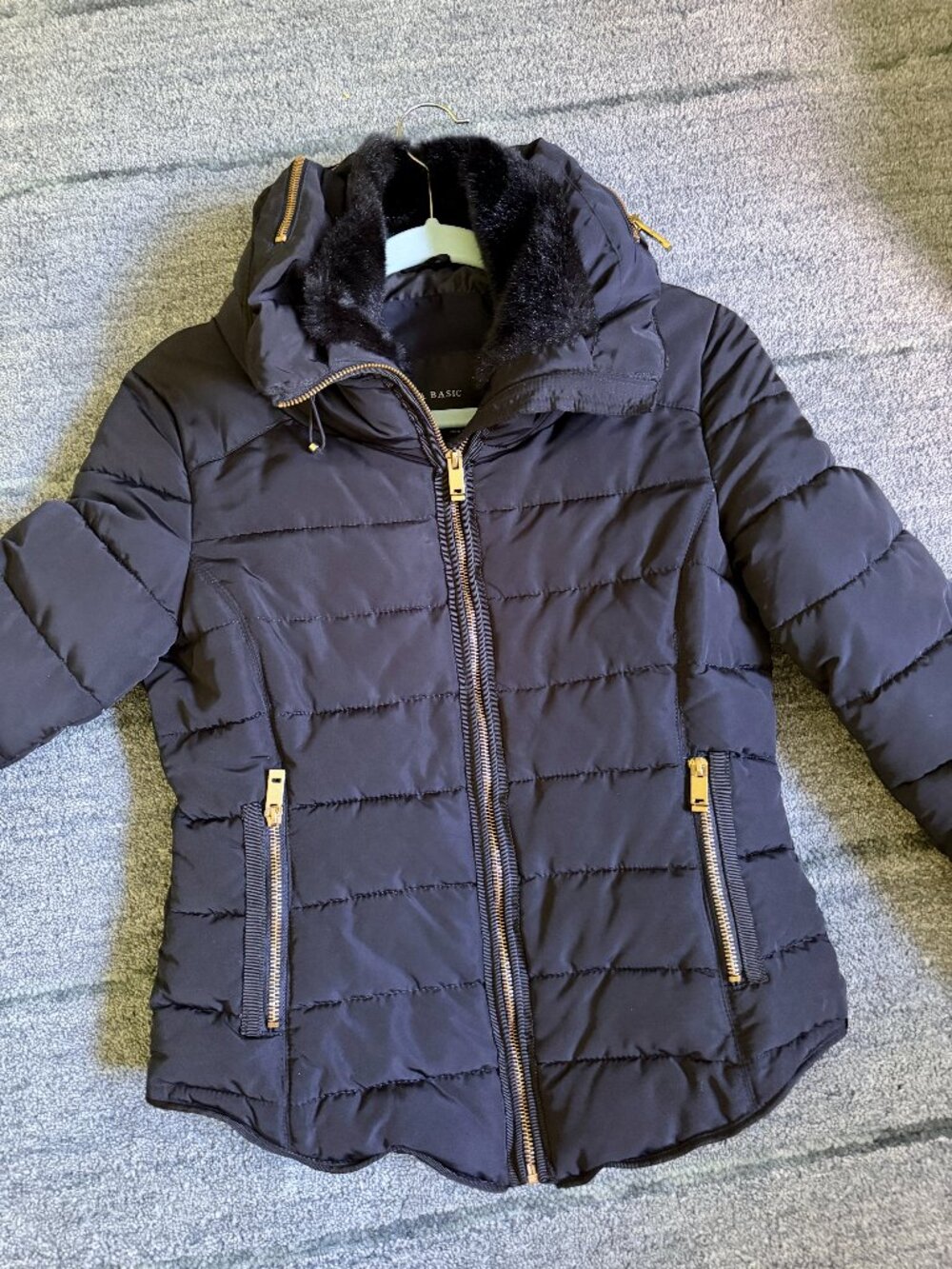 Zara Basic Black Down Puffer Jacket Faux Fur Trim — Like New | S